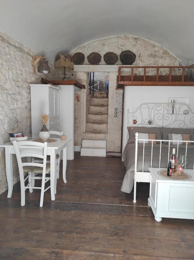 Nel Vico Antico Vila Ostuni Exterior foto